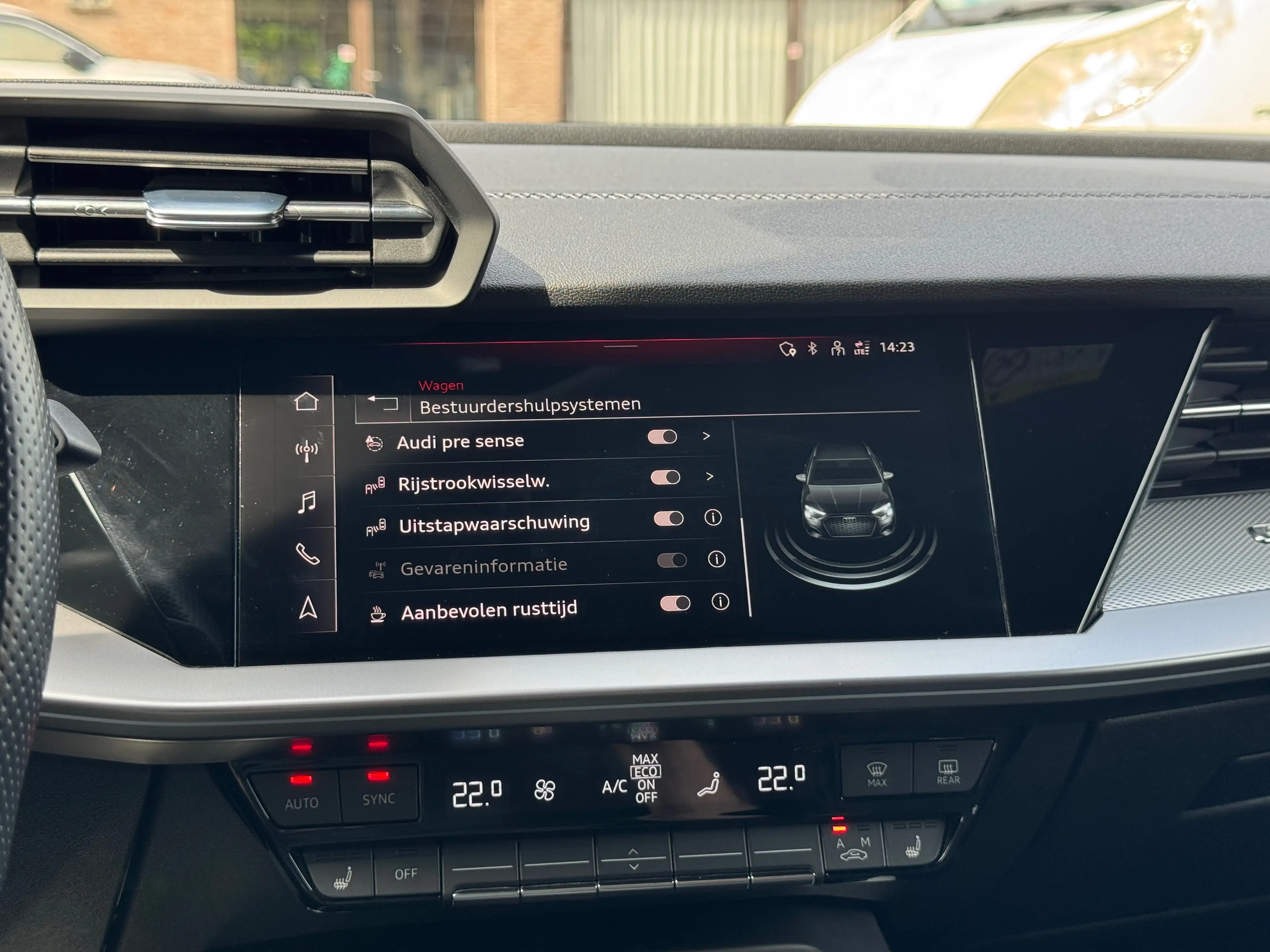 Audi A3 Sportback 35 TFSI S-line | Black optic | LED | Camera | Ambient | CarPlay — photo 14