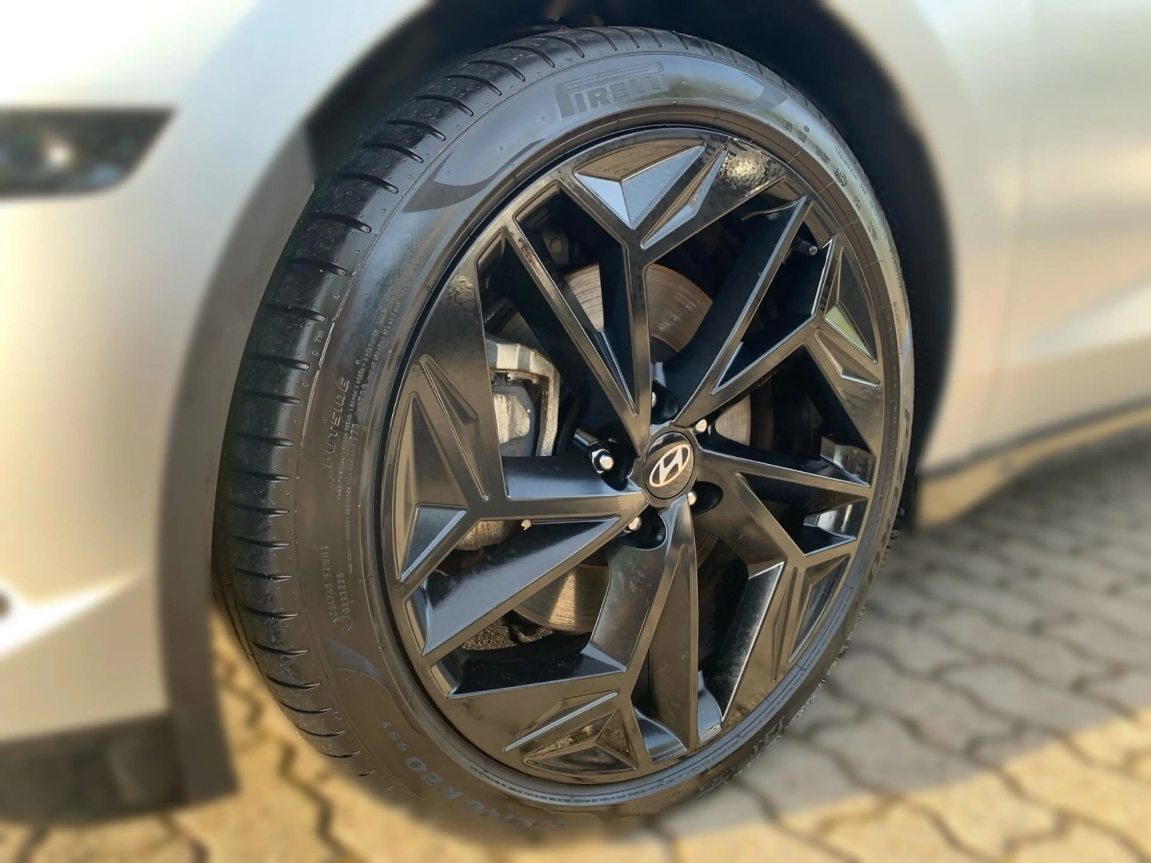 Hyundai IONIQ 6 First Edition/First Ed-Paket Elektro 4WD — photo 11
