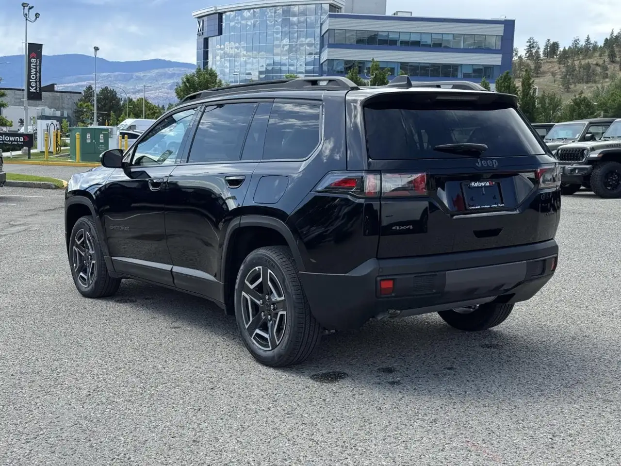 Jeep Cherokee снимка Jeep Cherokee
