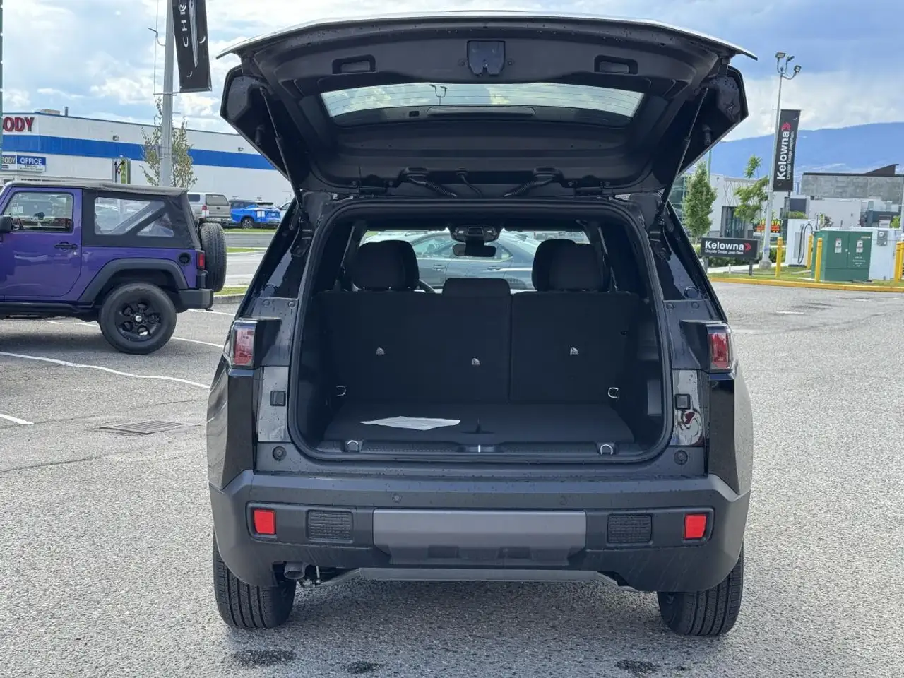 Jeep Cherokee снимка Jeep Cherokee