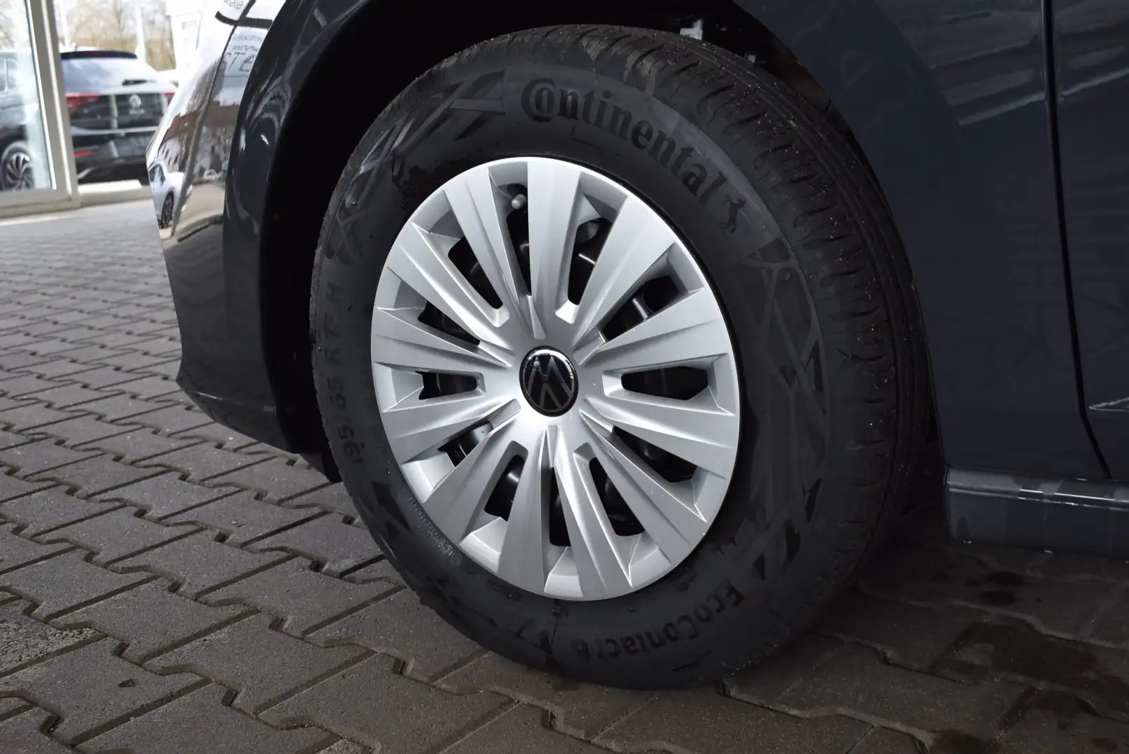 Volkswagen Golf VIII 1.5 TSI APP LED Winterpaket sofort Grau - 2