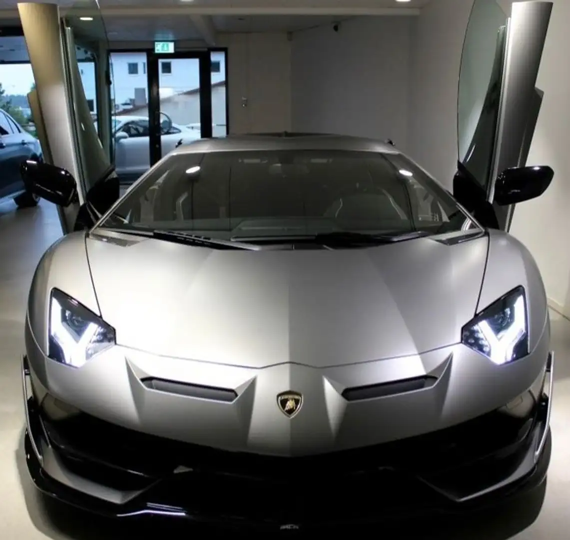Lamborghini Aventador LP770-4 SVJ Roadster Grau - 1