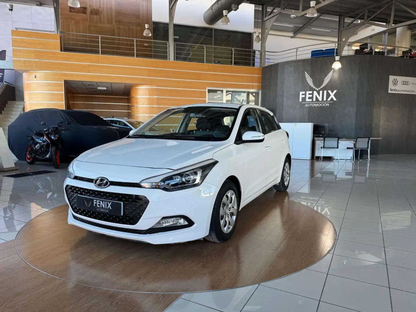 Hyundai i20 Berlina Manual de 5 Puertas Blanco - 1