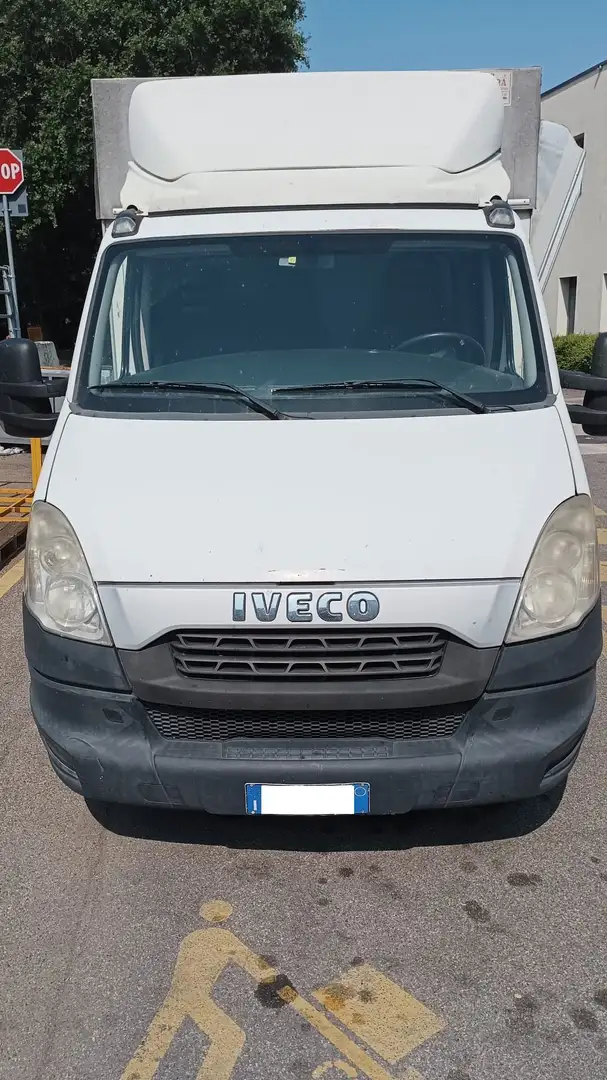 Iveco Daily 2.3 107kw Weiß - 2