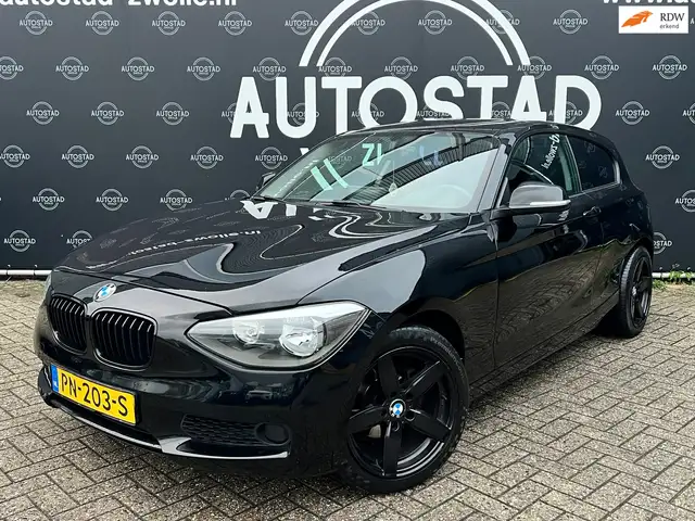BMW 114 1-serie 114i Business+ Airco / APK / NAP / Elck. R
