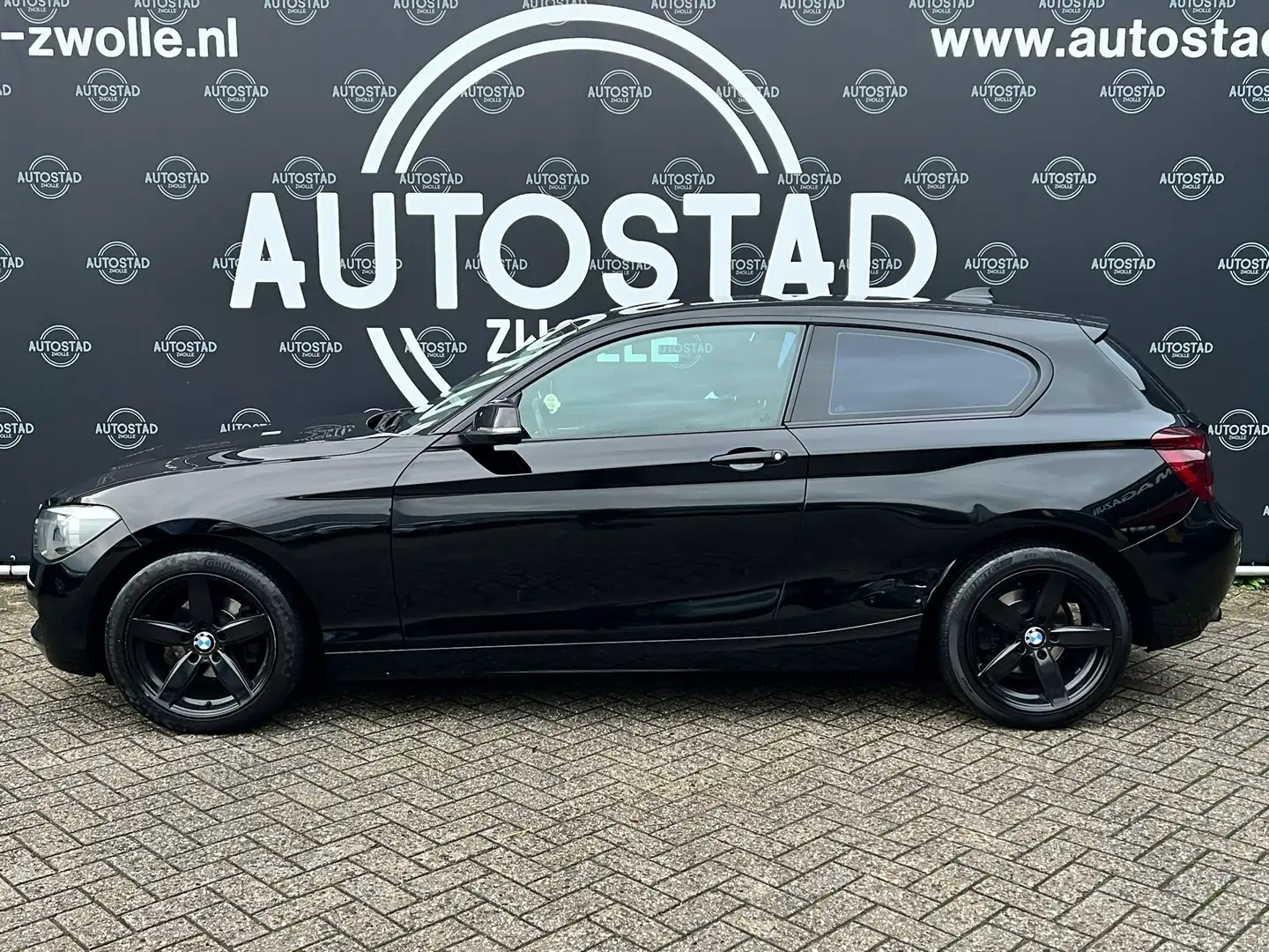 BMW 114 1-serie 114i Business+ Airco / APK / NAP / Elck. R Negro - 2