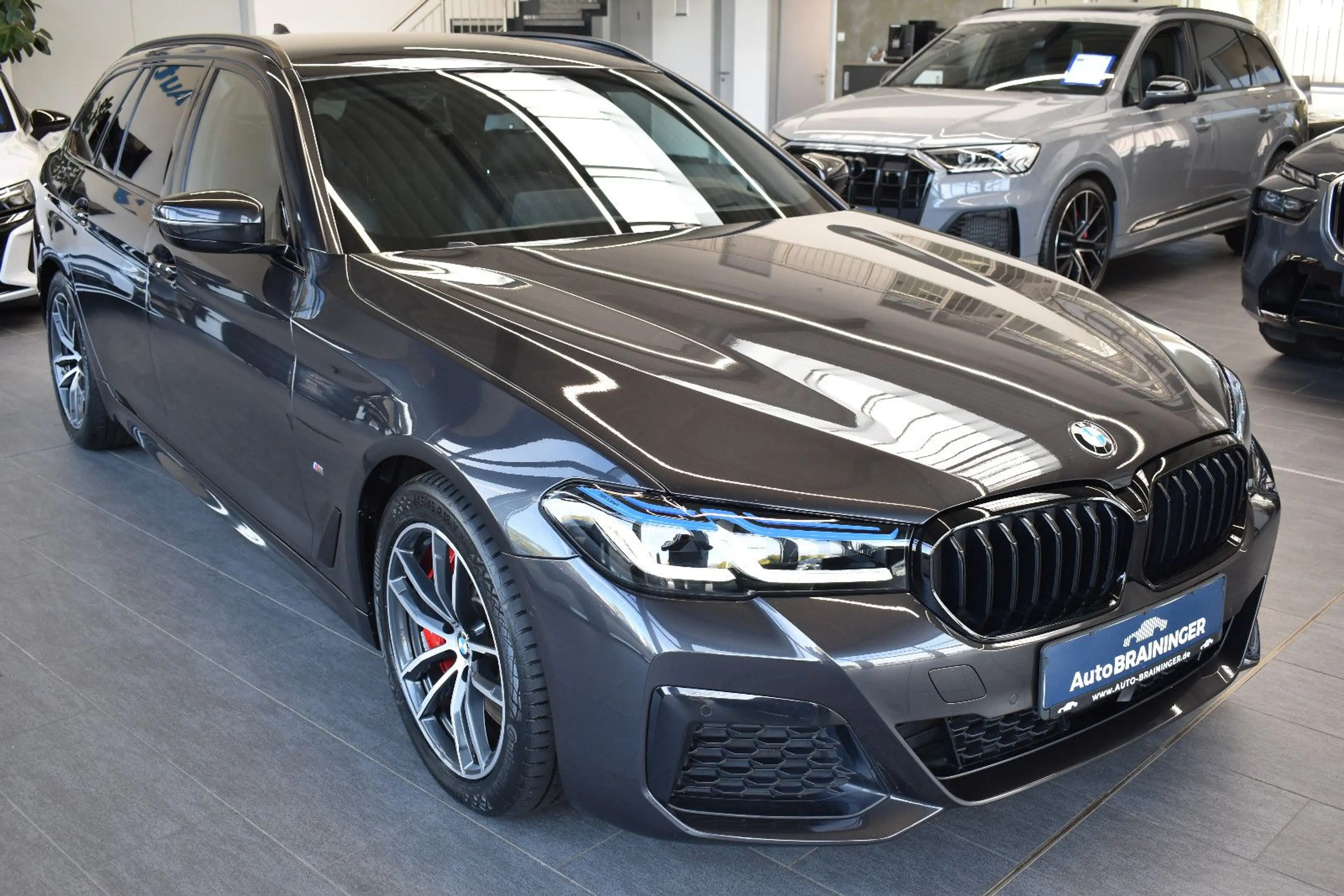 BMW 540 d Touring xDrive Aut. M Sport Laser~HUD~LiveC — photo 5