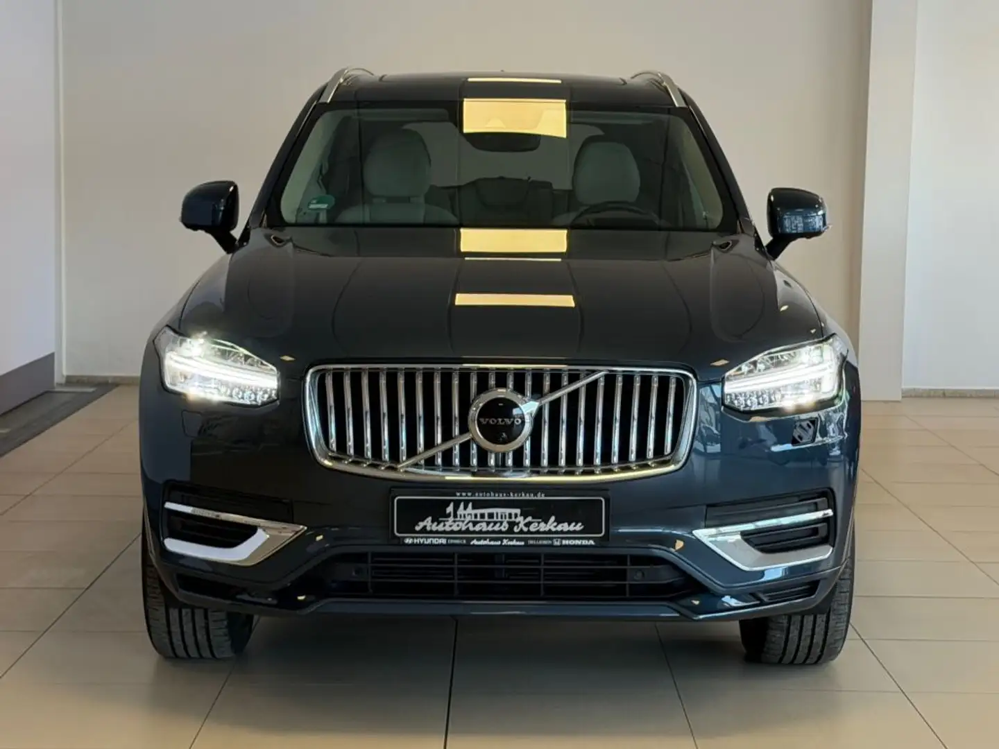 Volvo XC90 T8 AWD Recharge Geartronic Inscription Expression Bleu - 2