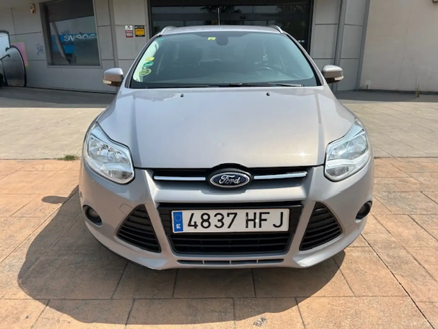 Ford Focus 1.6TDCi Trend Gris - 2