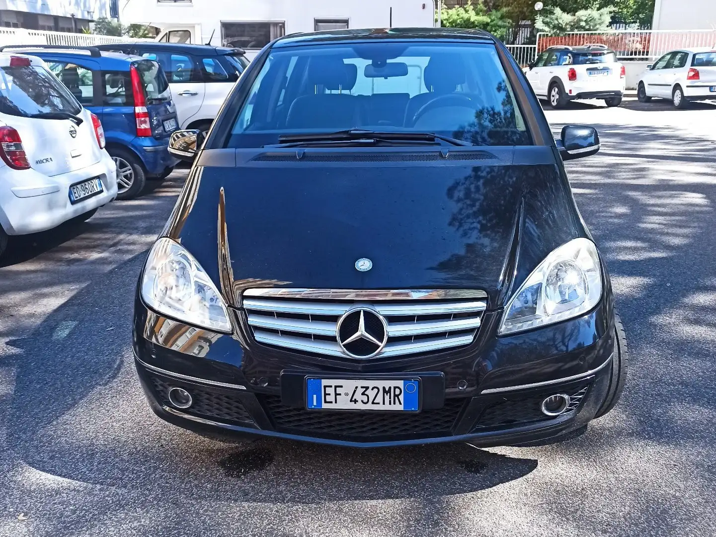 Mercedes-Benz A 180 cdi Executive crna - 2