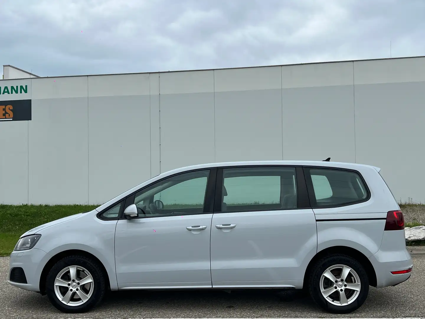 SEAT Alhambra Business 2,0 TDI - Hagelschaden - Kamera - Kredit Weiß - 2