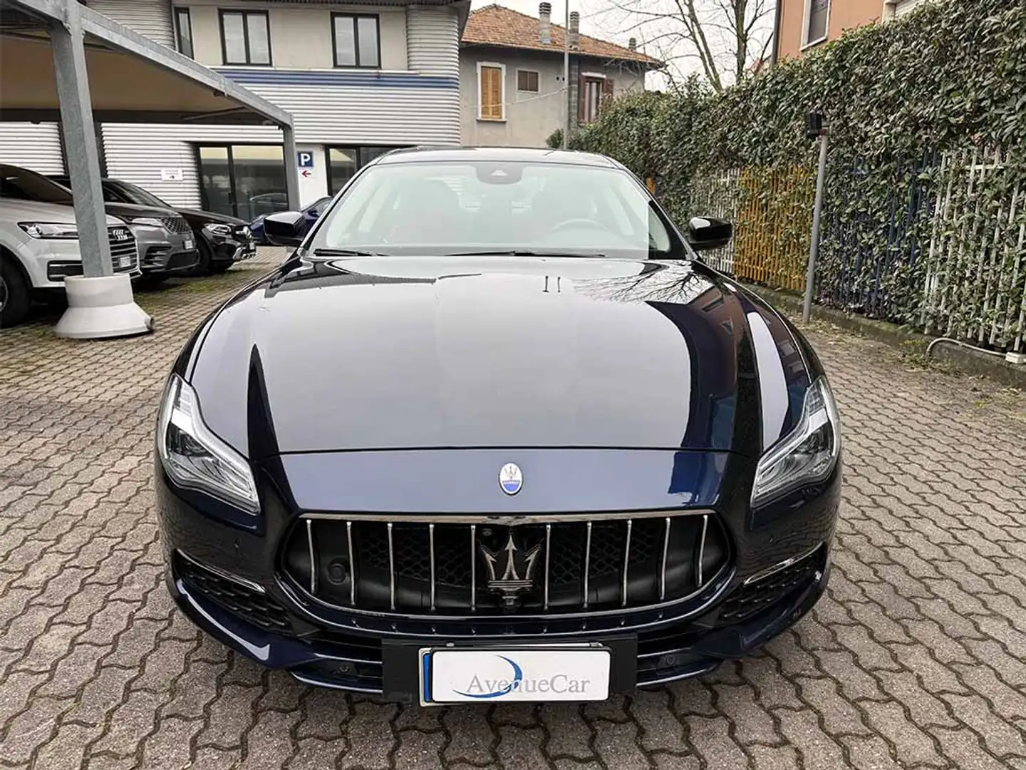 Maserati Quattroporte Granlusso TETTO APRIBILE TELECAMERA 360 IVA ESP Blau - 2