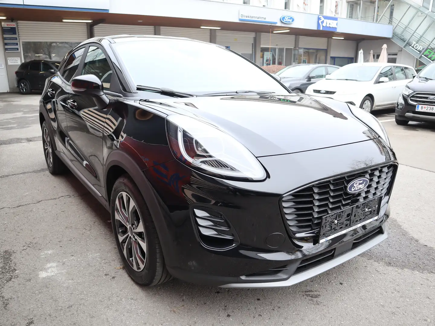Ford Puma Titanium Schwarz - 1