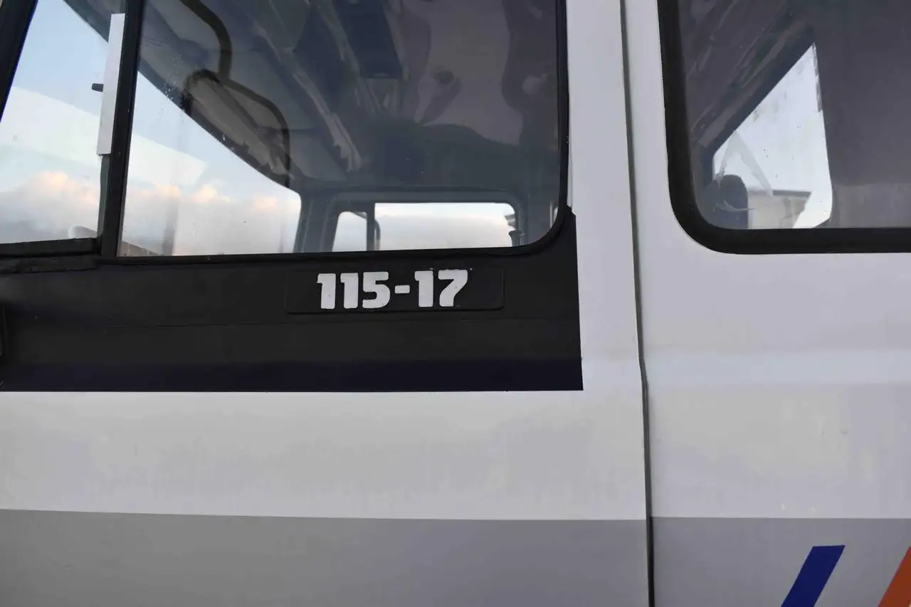 Iveco 115-17 CON CASSONE RIBALTABILE E GRU, foto 6