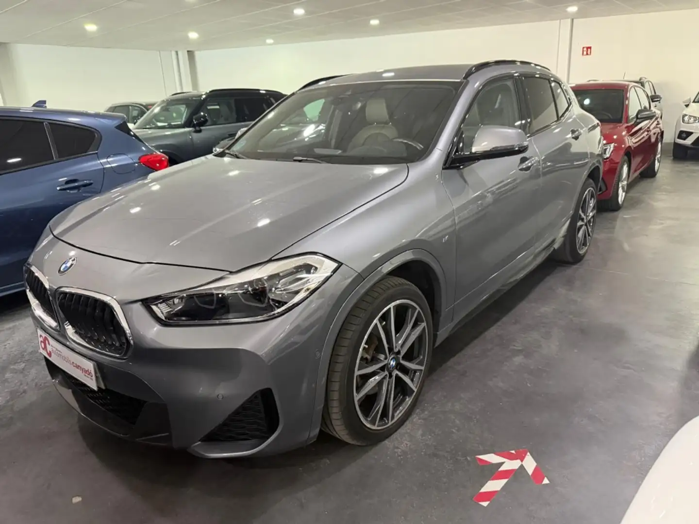BMW X2 sDrive 18iA M Sport Gris - 2