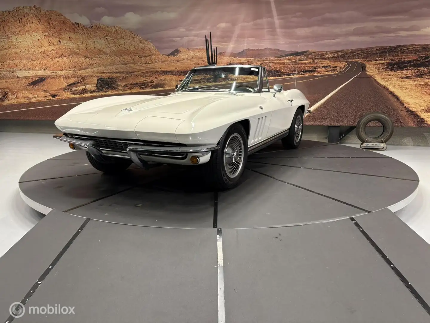 Chevrolet Corvette Convertible c2 bijela - 1