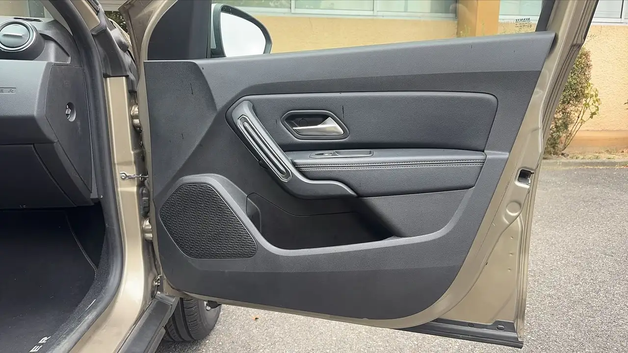 Dacia Duster — photo 22