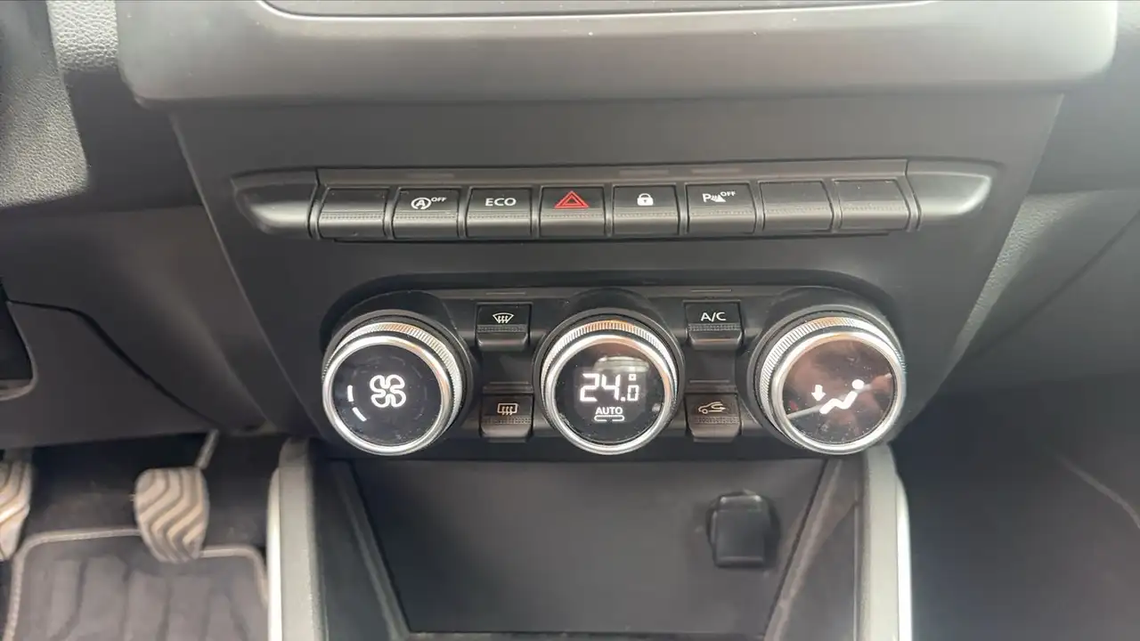 Dacia Duster — photo 13