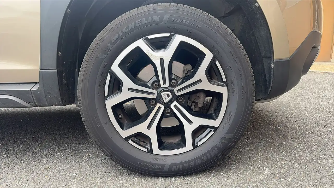 Dacia Duster — photo 17