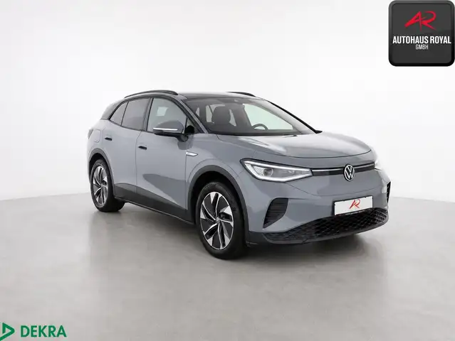 Volkswagen ID.4 view 7