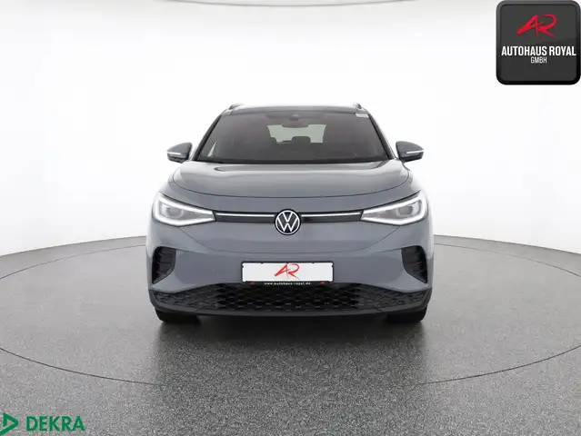 Volkswagen ID.4 view 8
