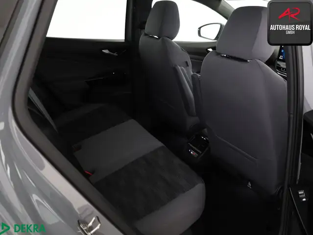 Volkswagen ID.4 view 12