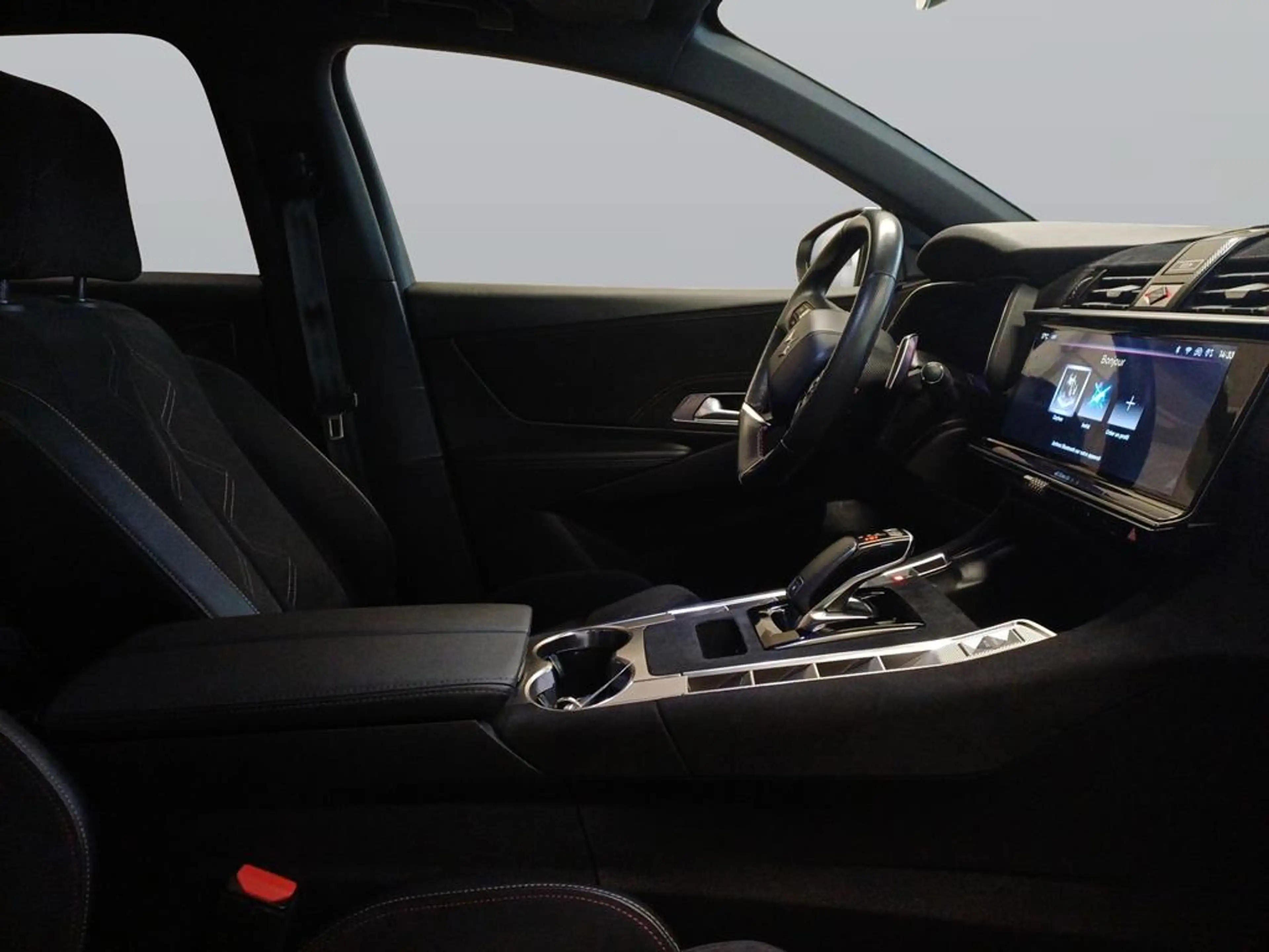 DS Automobiles DS 7 DS 7 PERFORMANCE LINE + BlueHDi 130 EAT8 — photo 12