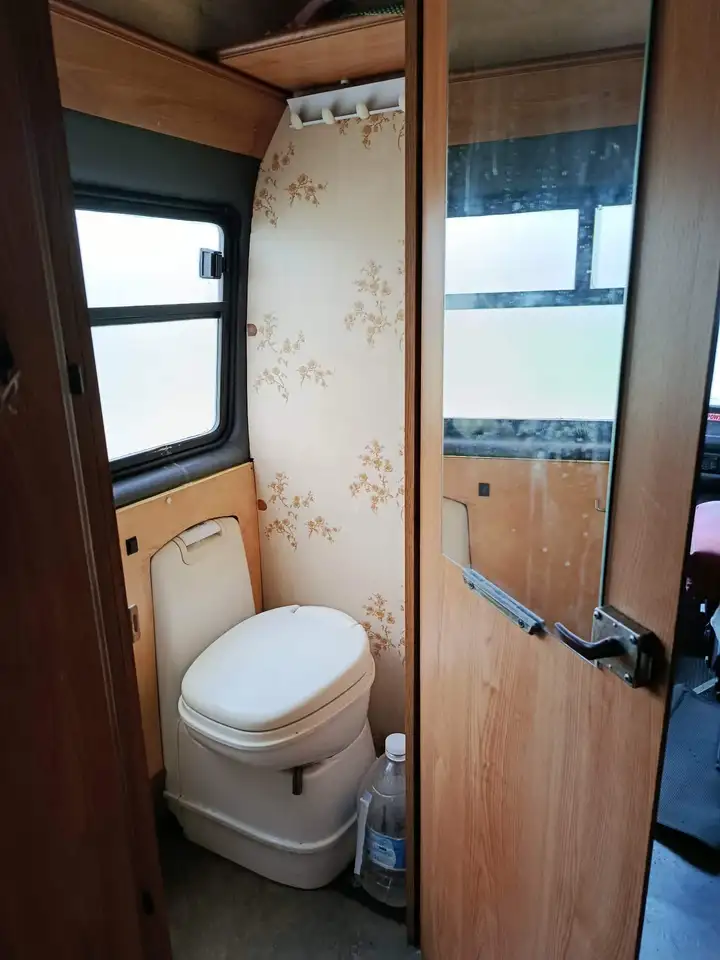 Mercedes-Benz 208D Van Camper, foto 5