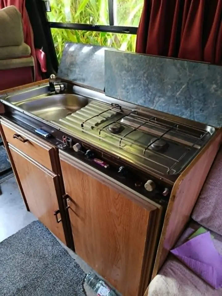 Mercedes-Benz 208D Van Camper, foto 3
