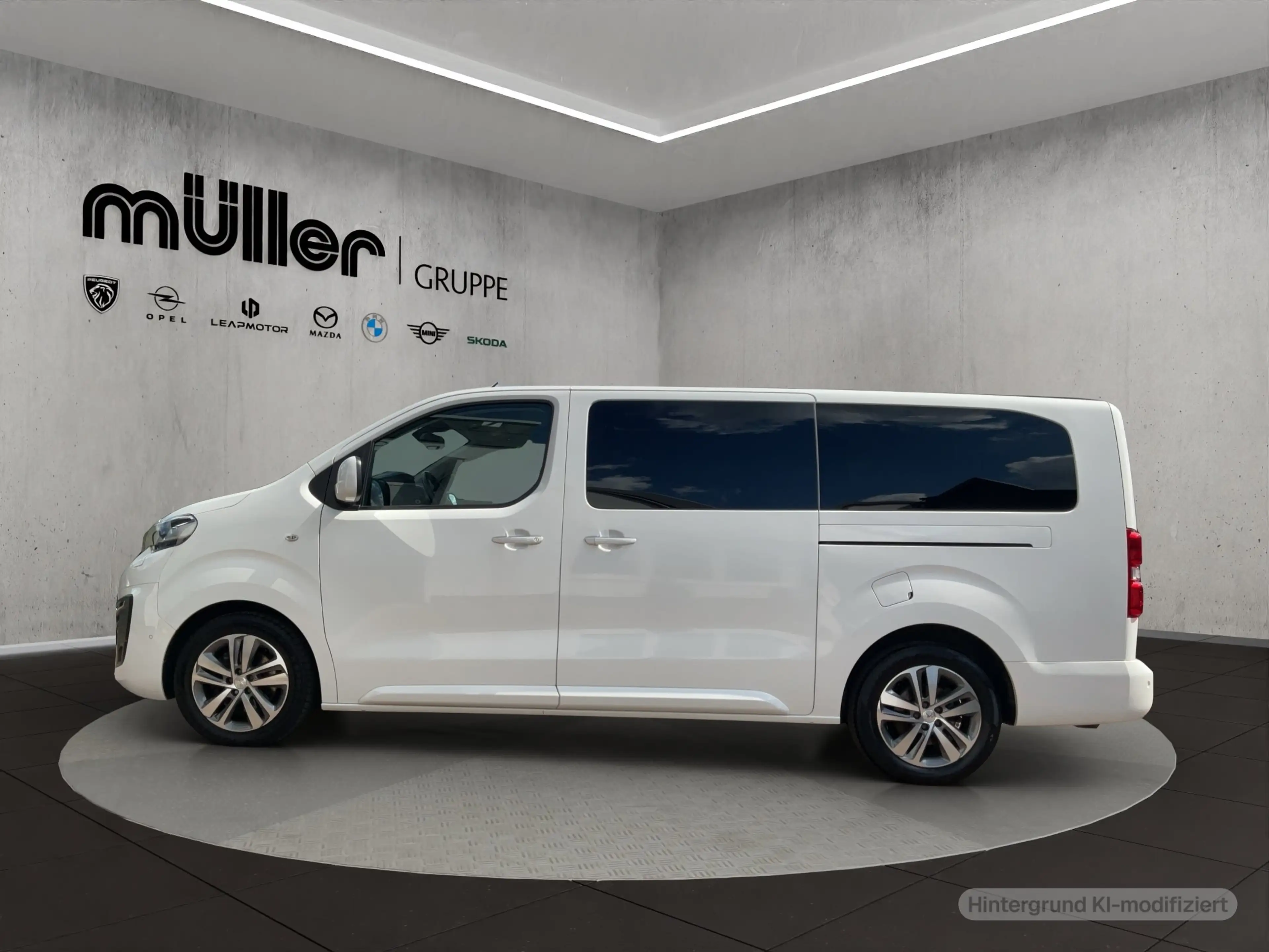 Peugeot Traveller VIP L3 — photo 4