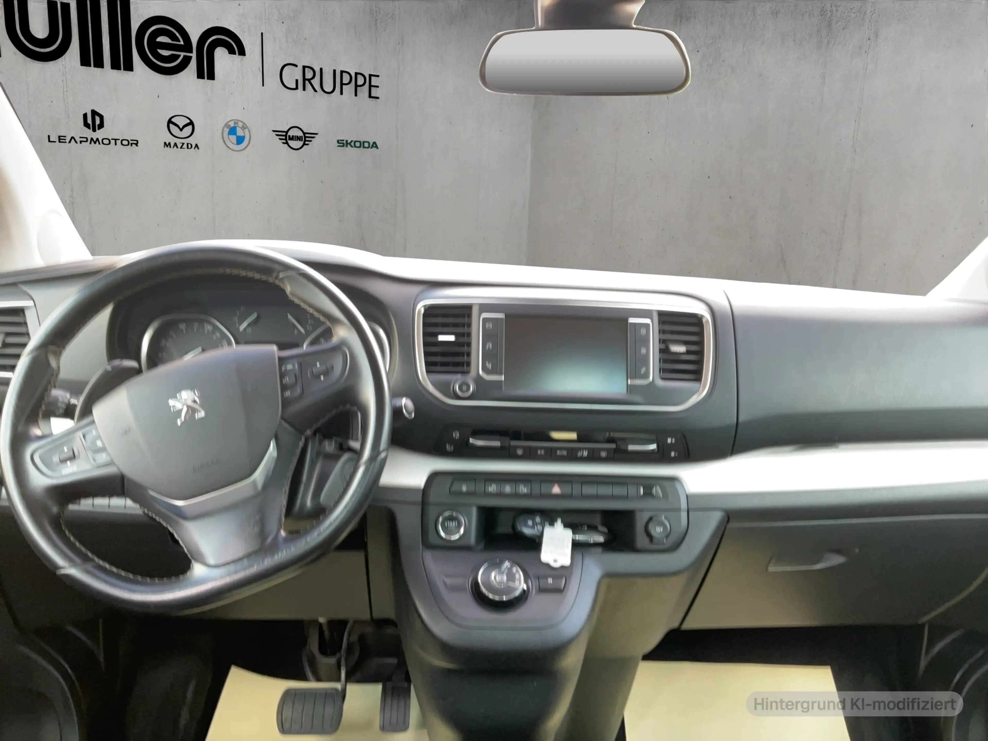 Peugeot Traveller VIP L3 — photo 8