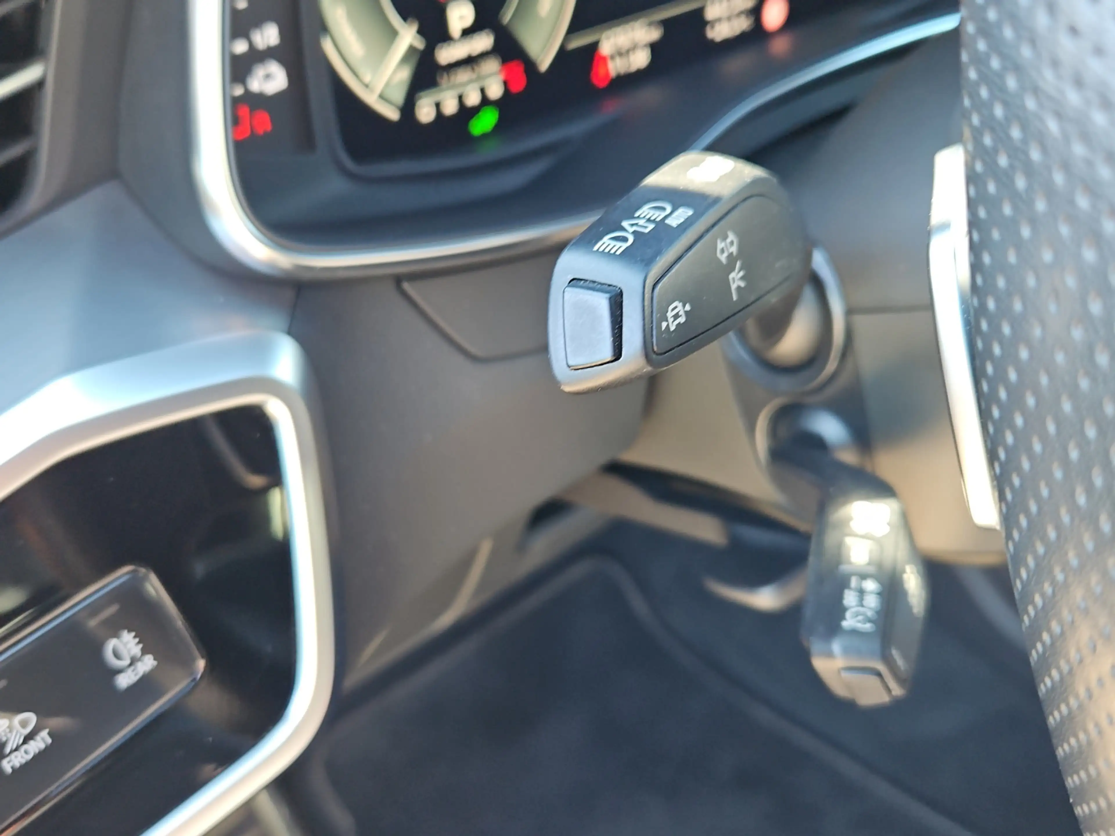 Audi A6 Limousine 50 TFSI e S tronic S-line NaviPlus LE... — photo 15