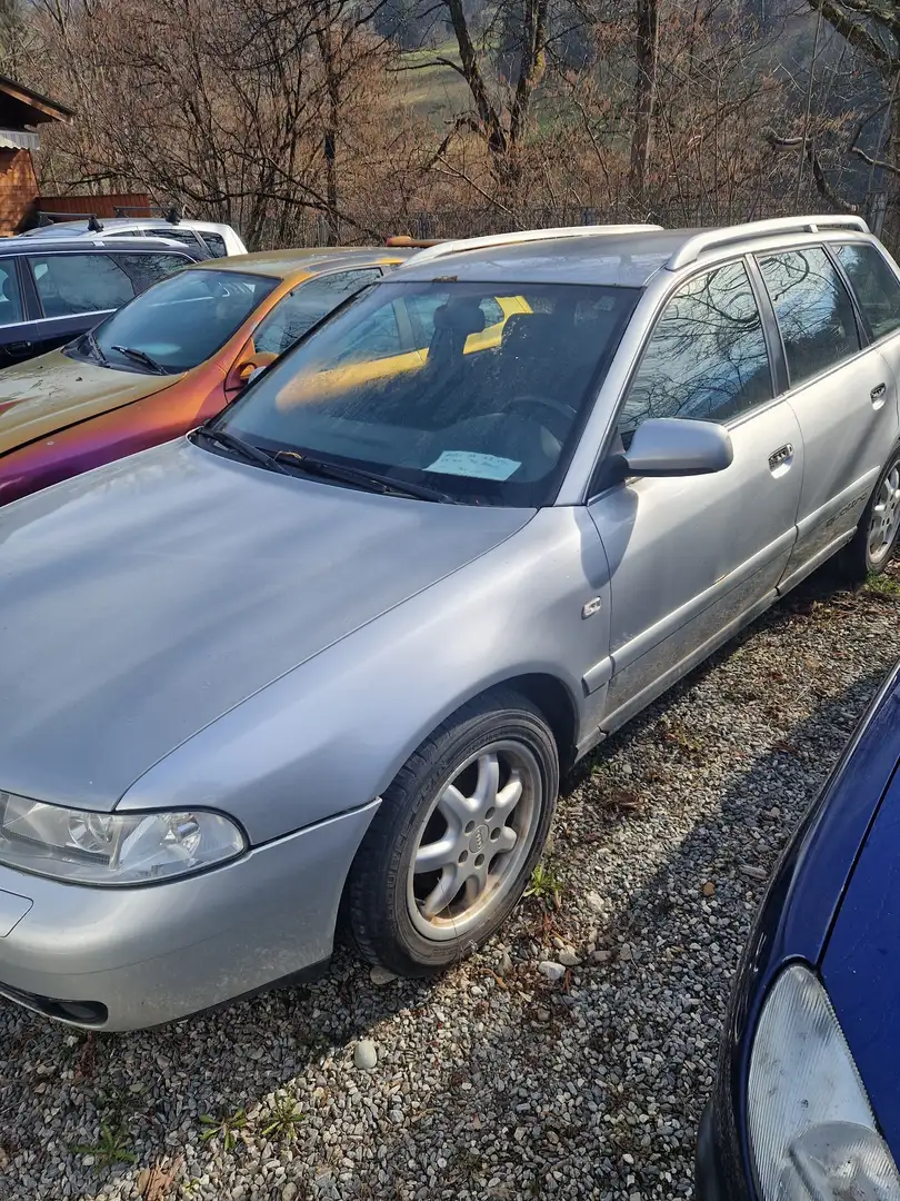 Audi A4 Avant 1,9 TDI  quattro Grau - 2