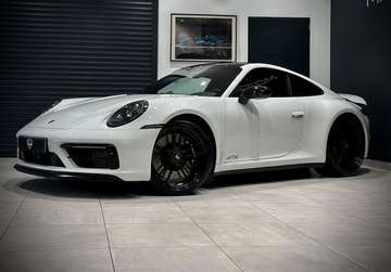 992 CARRERA GTS COUPE 3.0i 480 CH PDK 8 PACK SPORTDESIGN -LIFT SYSTEM -TOIT EN VERRE OUVRANT -PACK INT CARBONE -ACC -BOSE