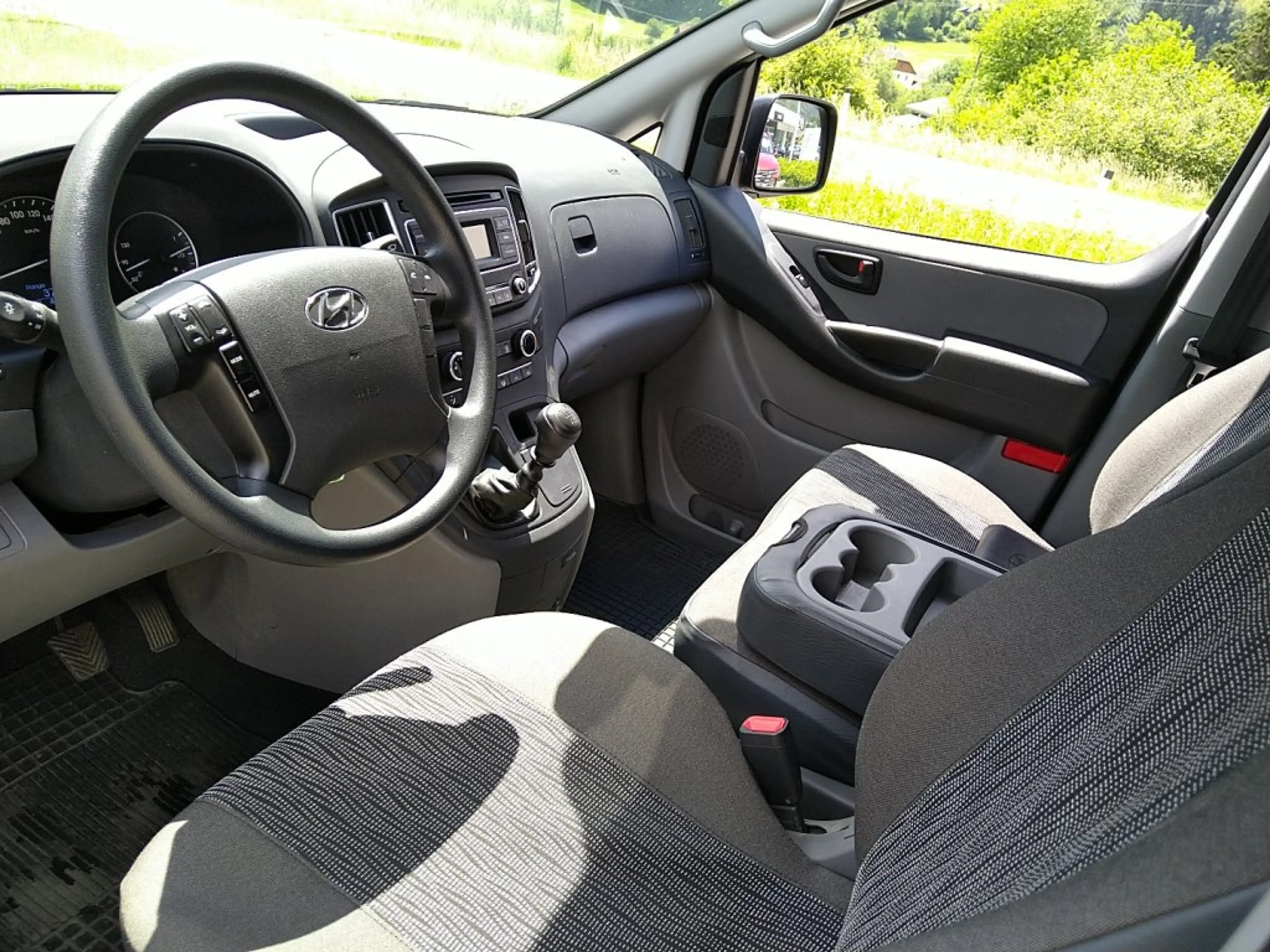 Hyundai H-1 Level 1 2,5 CRDi Klima, Media — photo 15