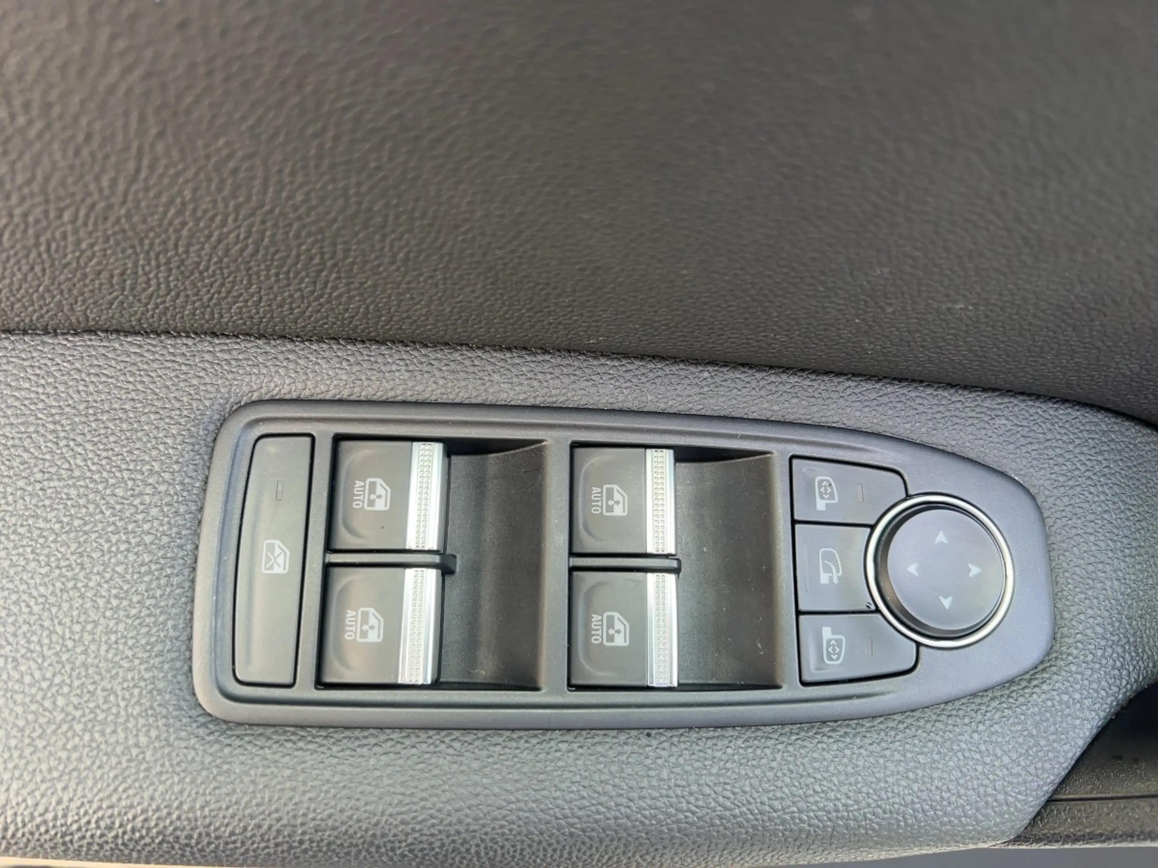 Renault Captur 1.0 TCE 90 INTENS — photo 13