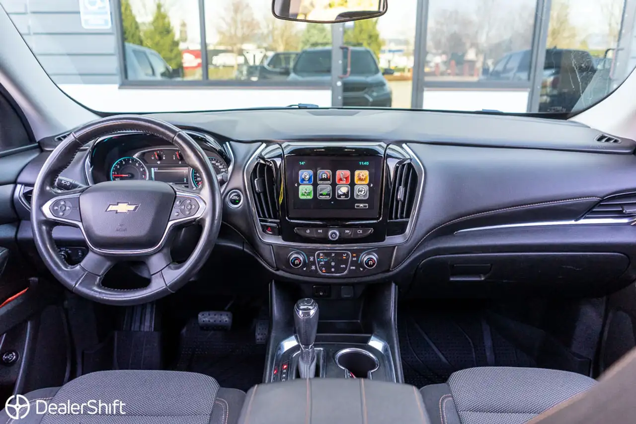 Chevrolet Traverse снимка Chevrolet Traverse