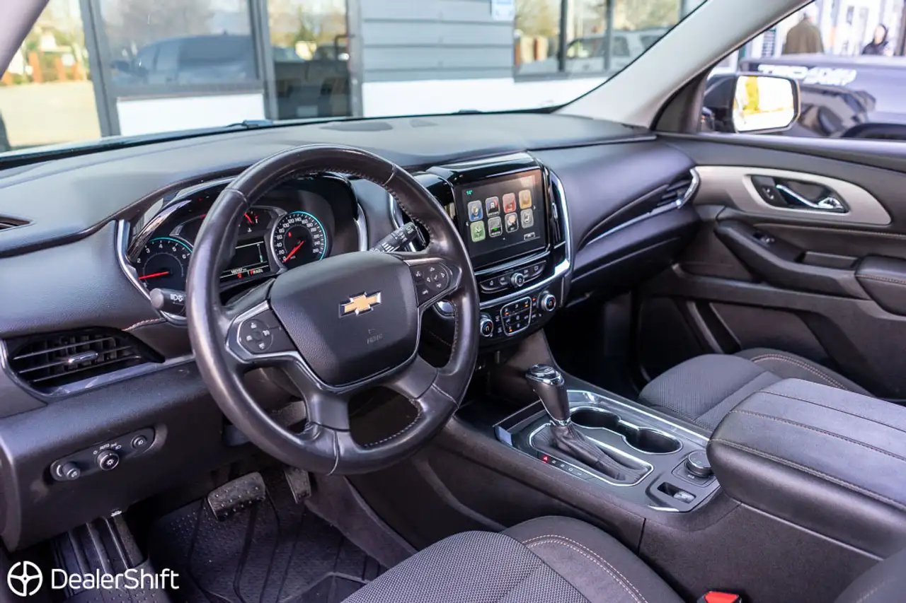 Chevrolet Traverse снимка Chevrolet Traverse