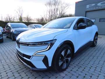 e-Megane E-Tech 40 kWh Techno R130 Standard charge