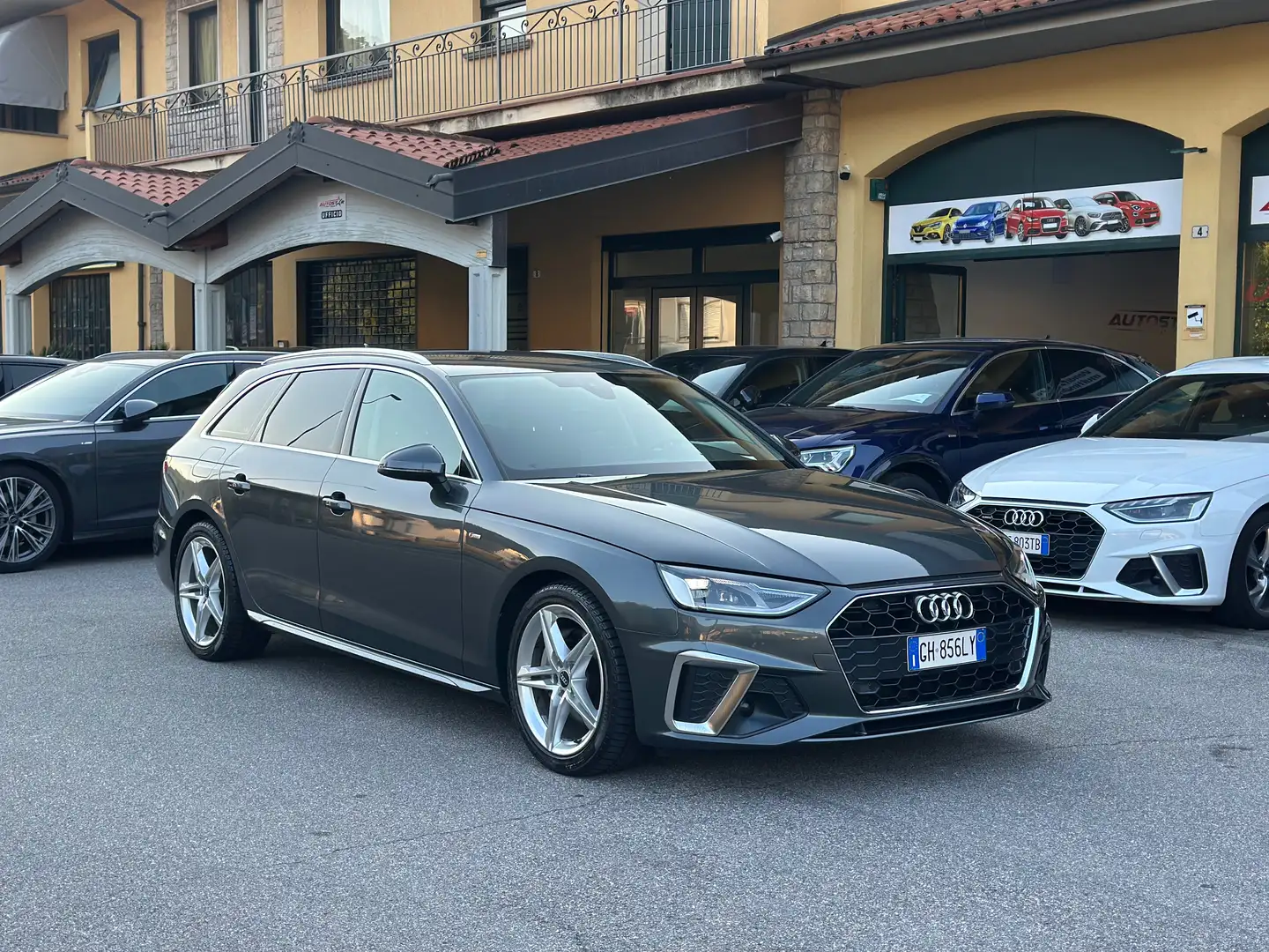 Audi A4 40 2.0 tdi mhev S line edition 204cv s-tronic Grigio - 1