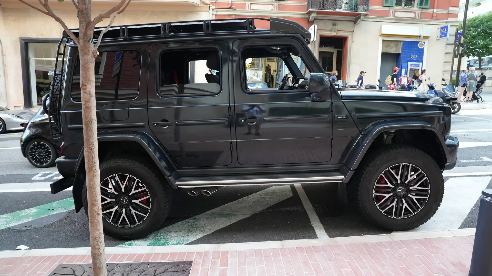 벤츠 G-Class G 63 AMG 2023 블랙 사진 4