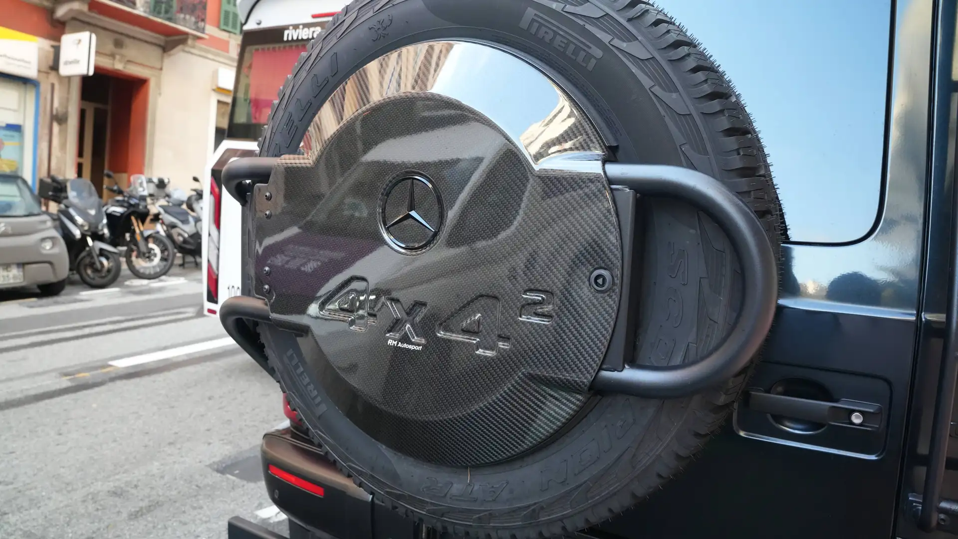 벤츠 G-Class G 63 AMG 2023 블랙 사진 8