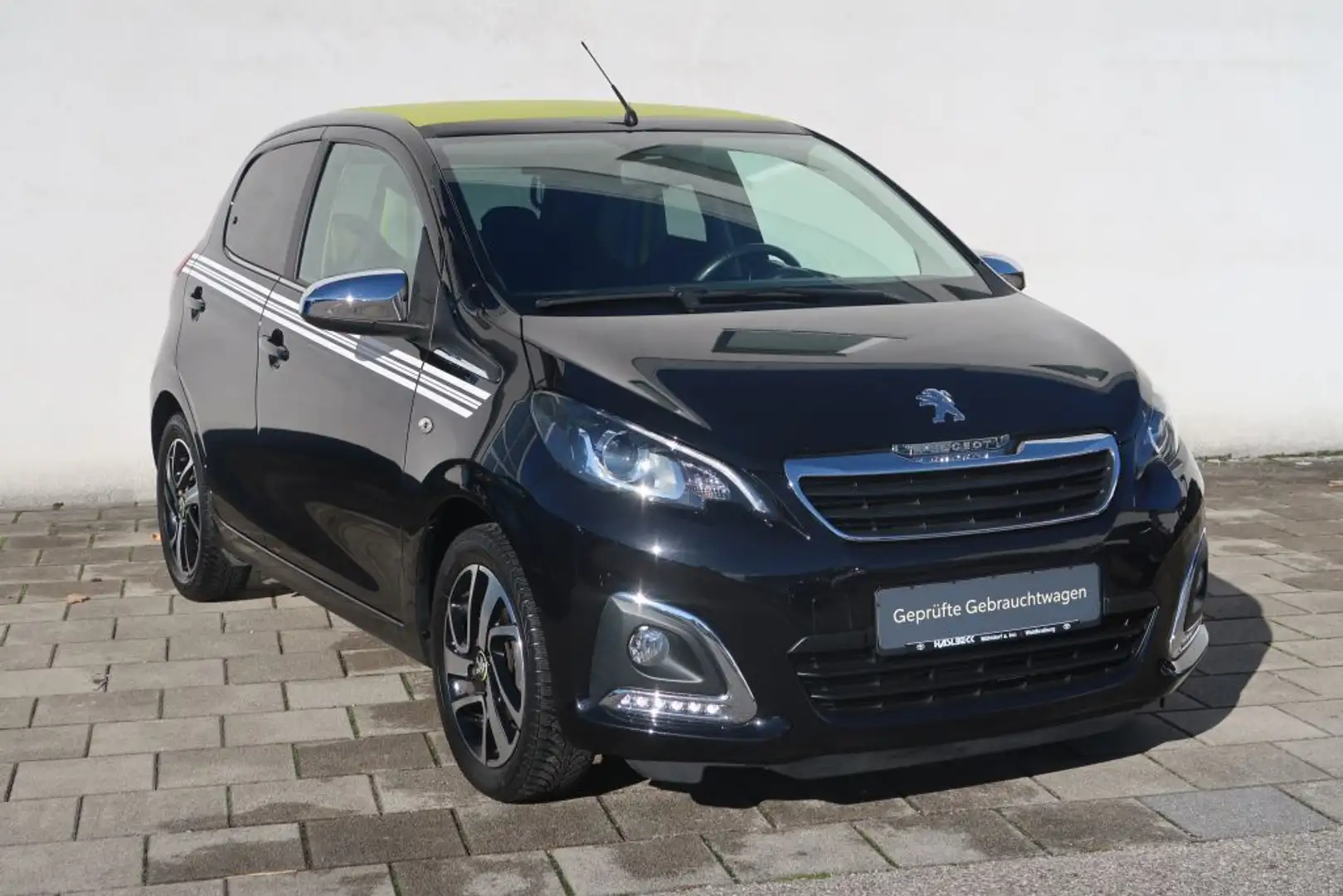 Peugeot 108 VTI 72 Stop&Start Top! Collection Negro - 2