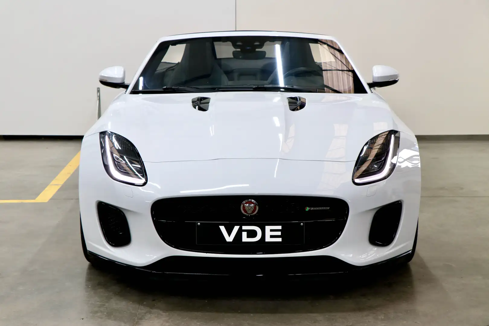 Jaguar F-Type F-Type Cabriolet P300 Aut. R-Dynamic Blanc - 2