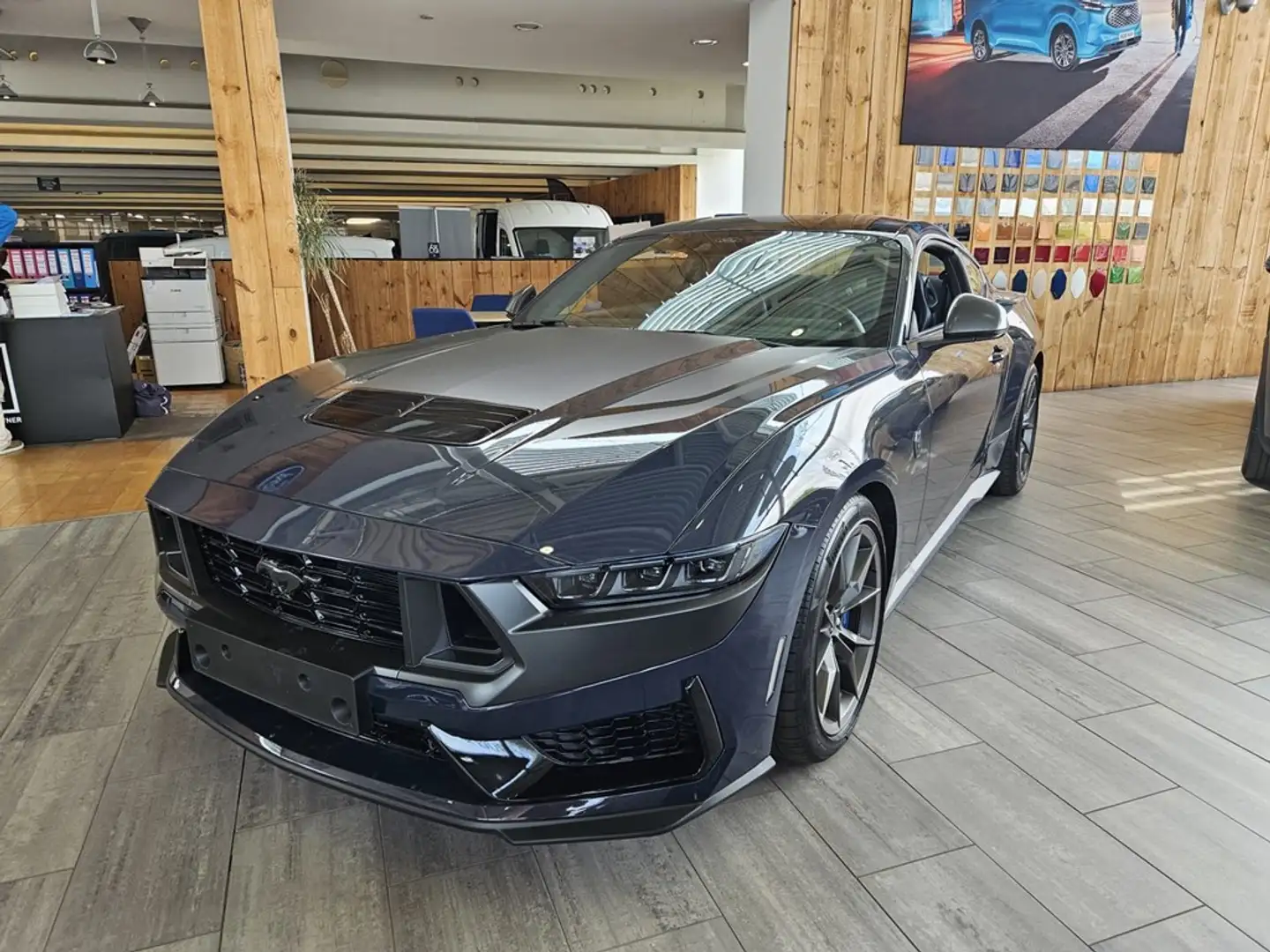 Ford Mustang * New  Dark Horse - V8 - Blue Ember * Blauw - 1