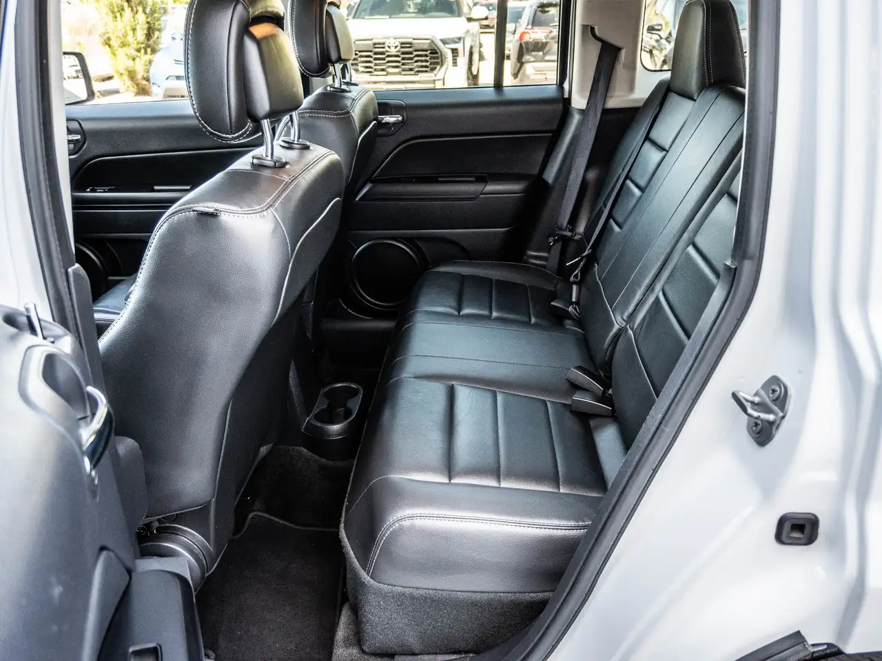 Jeep Patriot photo Jeep Patriot