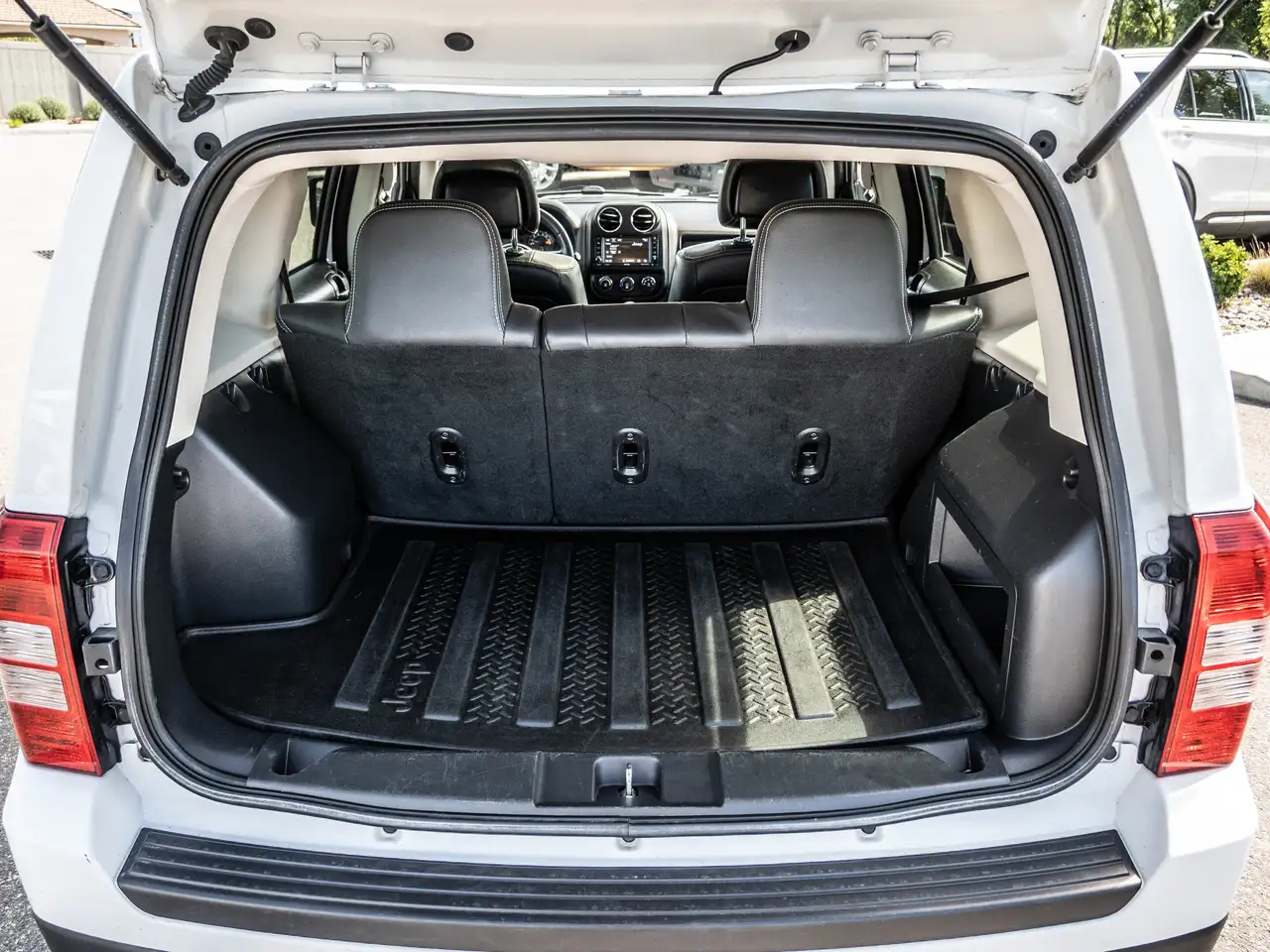 Jeep Patriot photo Jeep Patriot