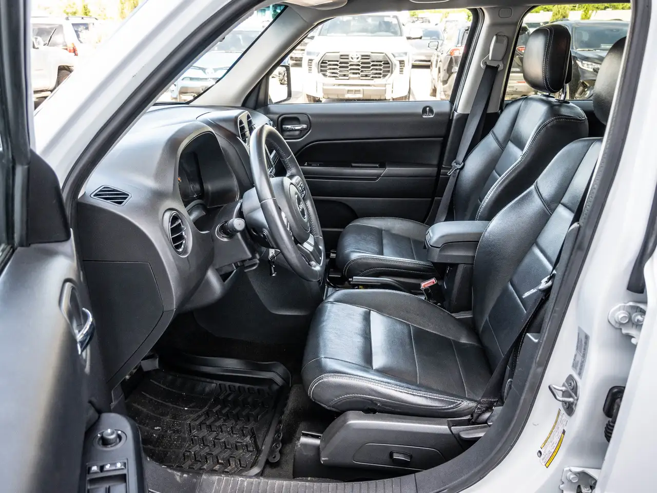 Jeep Patriot photo Jeep Patriot