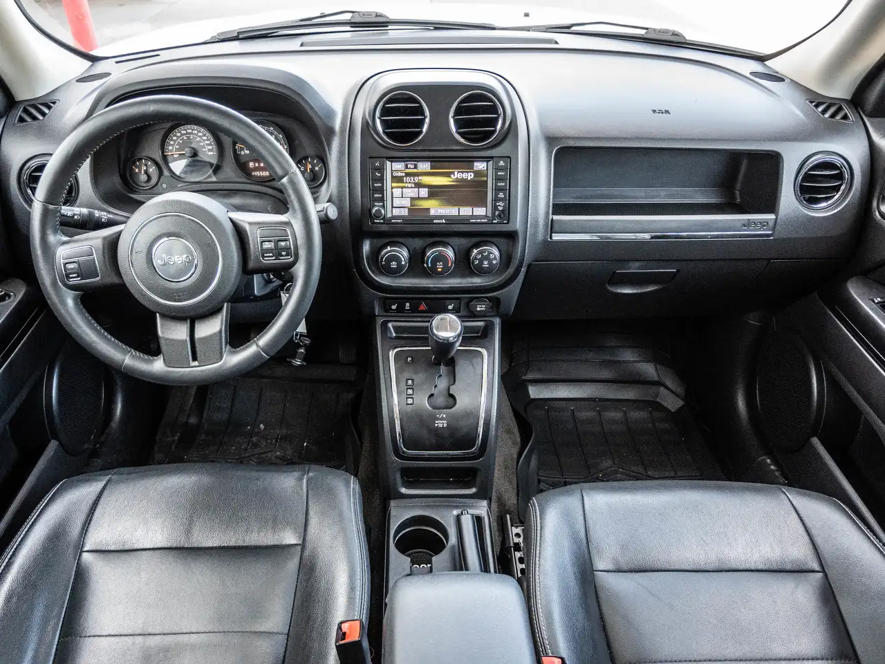 Jeep Patriot photo Jeep Patriot