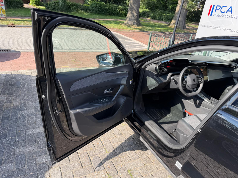 Peugeot 408 1.2 Hybrid 136 e-DCS6 Allure — photo 11
